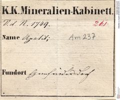 Etiketten zu Apatit (NHMW-MIN-Am237)